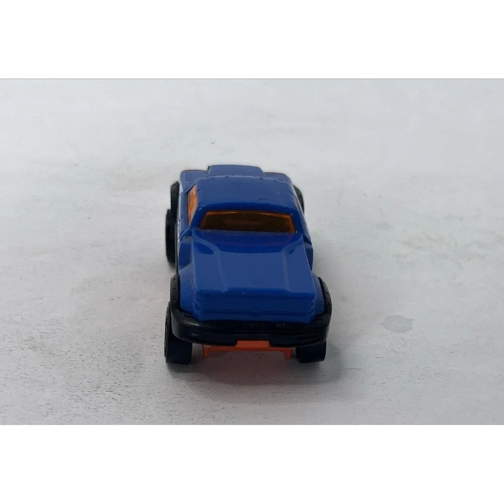 Hot‎ Wheels 2012 Mega Duty Pickup Truck Blue